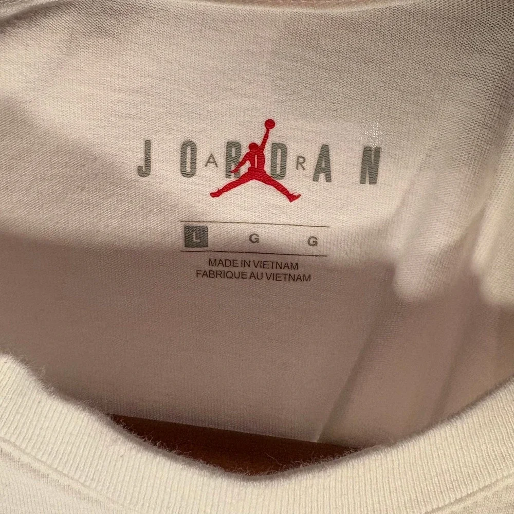 Jordan Long Sleeve T-Shirt Mens Large White Graphic Jumpman Nike Air Logo Tee